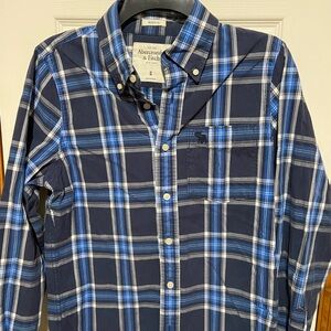 Abercrombie and Fitch boys plaid heavy dress shirt size small. New No tags.